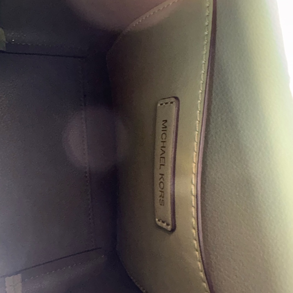 Michael Kors Green Pebbled Leather Shoulder Bag with Buckle Detail - Picture 7 of 10